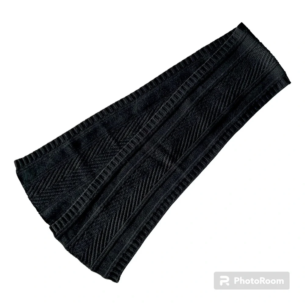 Chunky and warm Calvin Klein knitted scarf in lamb’s wood and cashmere, 70” - Picture 1 of 4